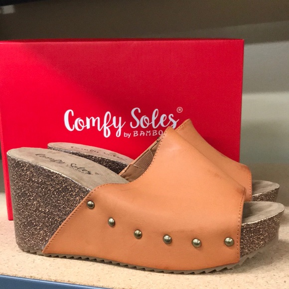 comfy soles by bamboo wedges